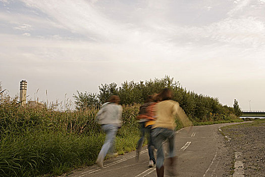 人,道路,地点