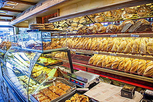 希腊雅典协和广场面包甜点店