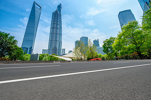 道路交通和上海陆家嘴天际线