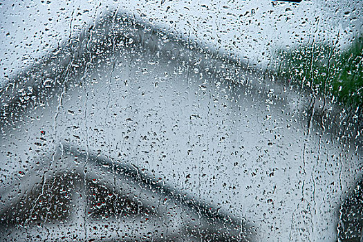 重慶至長(zhǎng)沙G58高速公路雨中即景