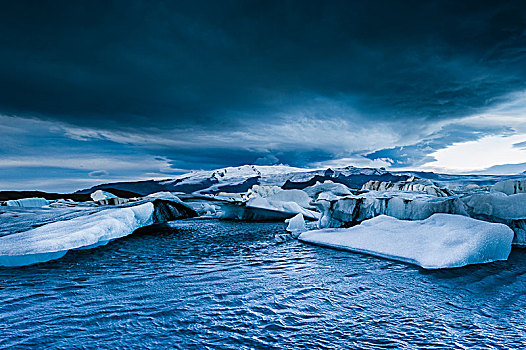 冰岛,杰古沙龙湖,结冰,泻湖,雷雨天气