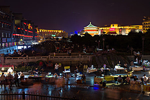 古都西安鼓楼广场夜景