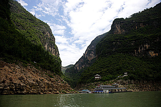 重庆巫山大宁河小三峡之一滴翠峡马渡河口