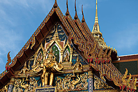 泰国寺庙的屋顶