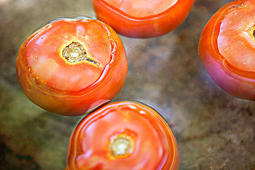 西红柿,漂浮