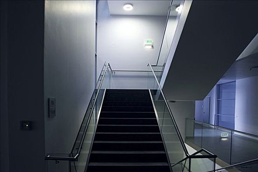 楼梯井,医院