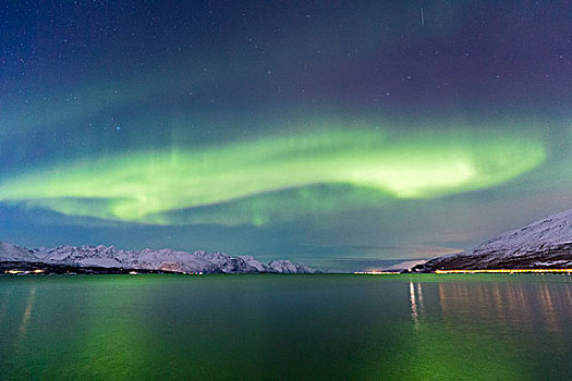 北极光,上方,峡湾,阿尔卑斯山,特罗姆斯,挪威,拉普兰,欧洲