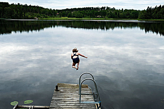 女孩,跳跃,湖