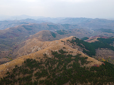 航拍济南莱芜茶叶口镇的美丽乡村