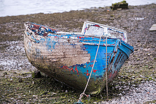 老,渔船,躺着,砾石,床,河,戈尔韦郡,爱尔兰,欧洲