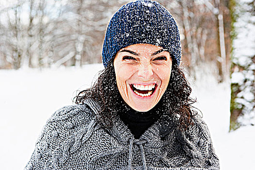 女人,雪中,笑