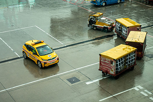 香港国际机场内的工作车辆