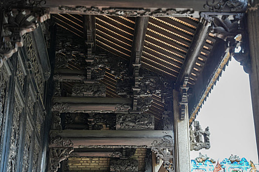 羊城广州阴天的陈家祠古建筑群特写