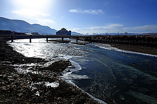 四川,西部,藏区,亚青寺,雪山,蓝天,云彩,佛塔,寺院,草原,雪,冰河