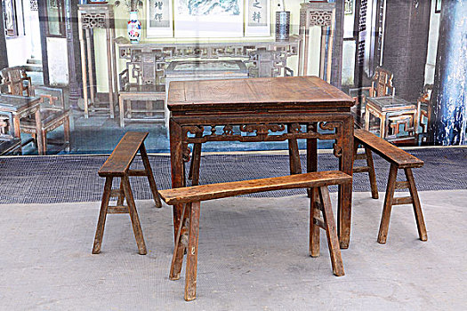 老式餐桌,长木板櫈