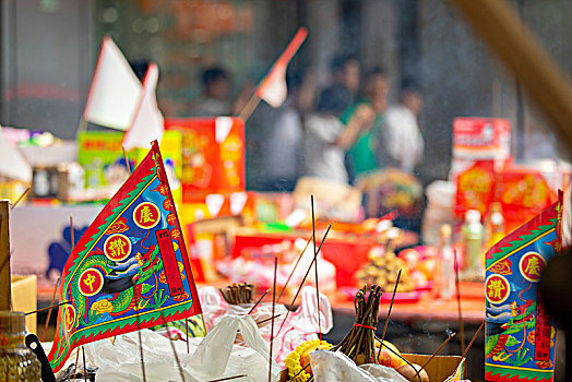 中国传统宗教习俗,中元普渡,中国鬼节,祭祀鬼神的祭祀品及人们