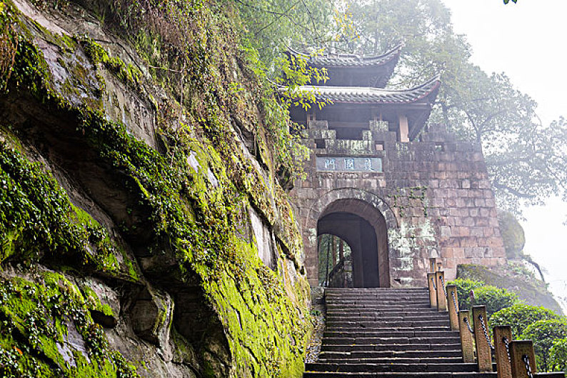 钓鱼城图片 钓鱼城图片大全 钓鱼城背景图片 天空素材站