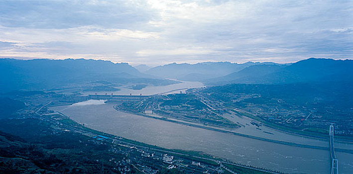 三峡大坝