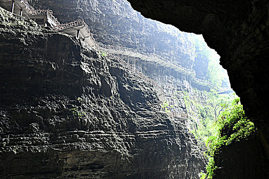 历时30年,19次科考,科学家让贵州双河洞成为,亚洲第一长洞