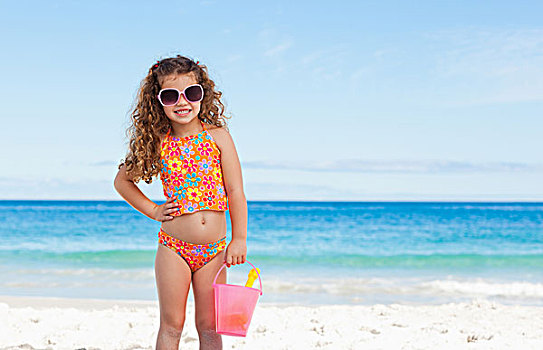 小女孩,墨镜,站立,海滩