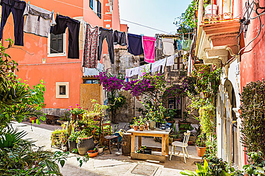 洗衣服,晾衣服,奥提吉亚岛,锡拉库扎,西西里,意大利