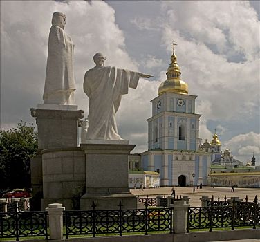 乌克兰,基辅,地点,纪念,安德里亚,风景,寺院,钟楼,历史建筑,阳光,蓝天,云,2004年