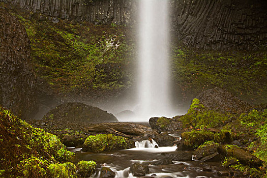 拉图来尔瀑布,人,州立公园,俄勒冈,美国