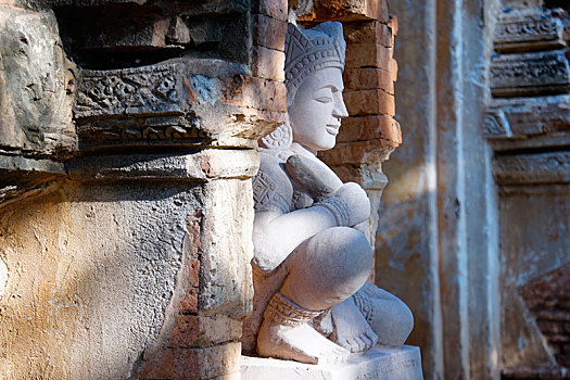 缅甸古建筑雕塑