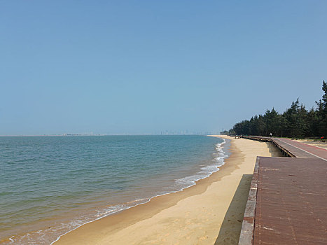 海南海口西海岸海边