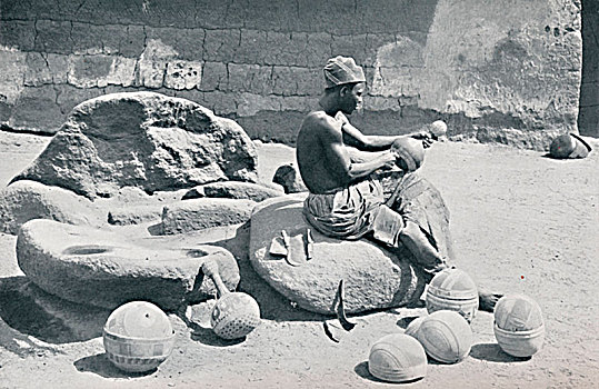男人,雕刻,粘土,碗,水,拉各斯,腹地,南方,尼日利亚,艺术家
