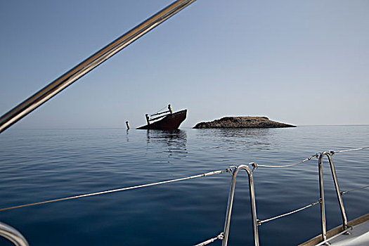 失事船舶,希腊,水
