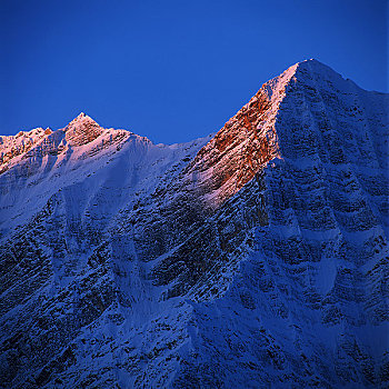 阳光,积雪,山峰,碧玉国家公园,艾伯塔省,加拿大