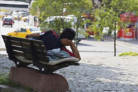 后视图,一个,男人,躺着,公园长椅,伊斯坦布尔,土耳其
