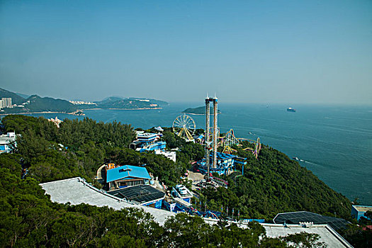 香港海洋公园海洋摩天塔上远眺海洋公园与南中国海