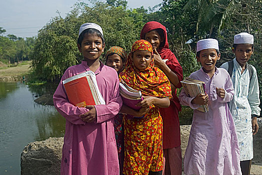 一群孩子,道路,背影,家,宗教,学校,孟加拉,十一月,2008年