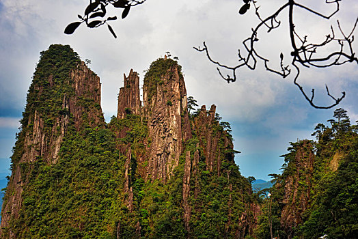 人间仙境,天南第一峰,湖南郴州市宜章县蟒山五指峰