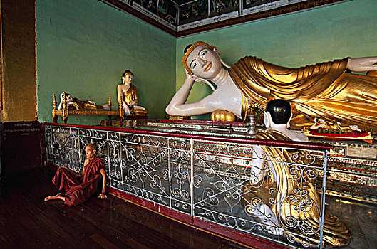 僧侣,栏杆,正面,佛像,大金塔,仰光,缅甸