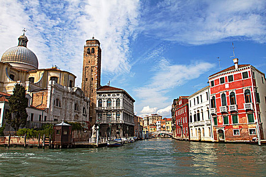 威尼斯的五彩建筑