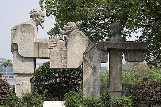 湖北武汉古琴台伯牙,钟子期雕塑