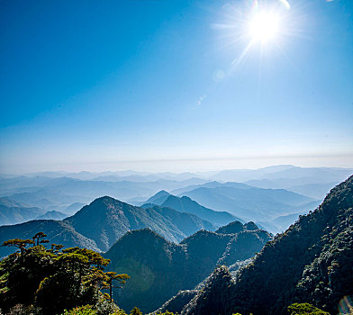 江西上饶三清山南海岸群山