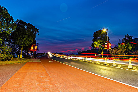 马路公路桥灯轨车轨