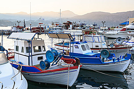渔船,港口,卡帕索斯,多德卡尼斯群岛,南,爱琴海,希腊,欧洲