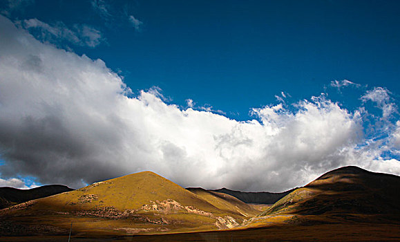 喜马拉雅山脉峡谷