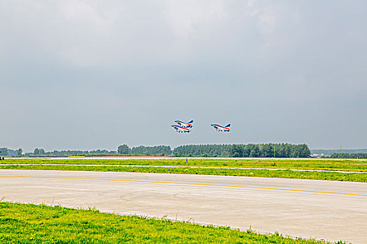 飞机航空表演