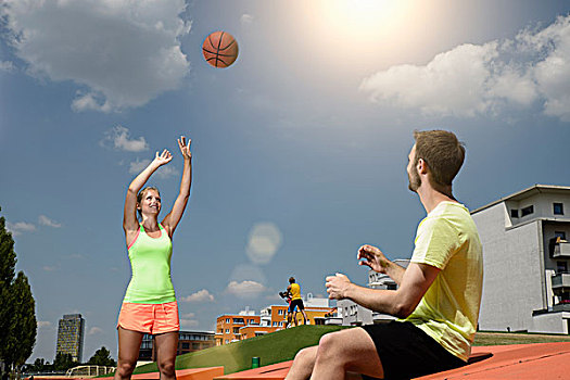 男性,女性,篮球手,练习,公园