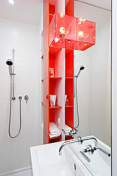 水槽,反射,橙色,架子,化妆用品,淋浴头,淋浴,区域,开放式公寓