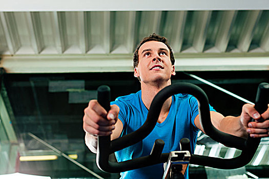 男人,旋转,健身房,练习,腿,有氧锻炼,训练,自行车