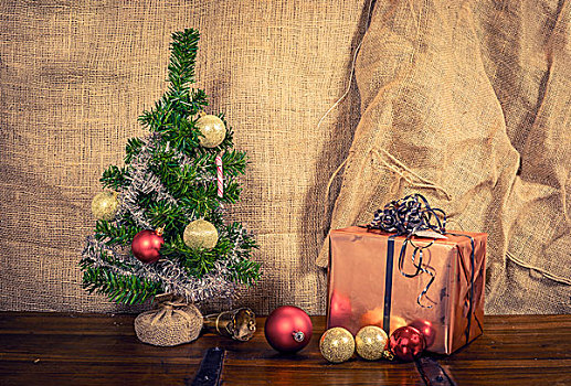 光泽,圣诞礼物,桌子,圣诞树