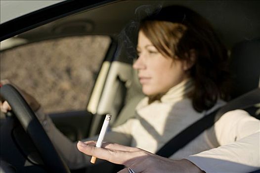 女人,驾驶,香烟