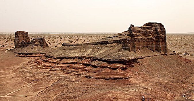 伽师县西克尔大峡谷,勒亚依力塔格山化石沟
